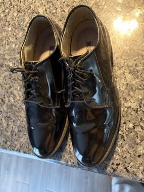 Bates Black Patent Leather Derby Shoes